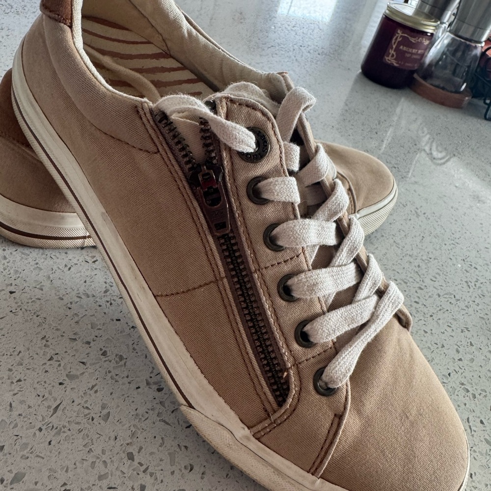 Taos Footwear Women's Sneakers Z-Soul